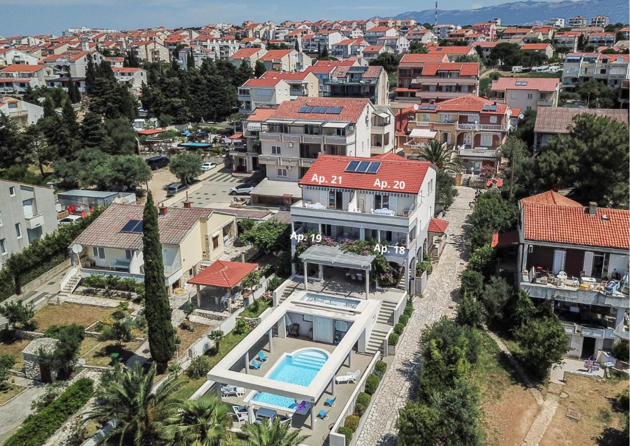 Apartments Bella Sky Новаля Екстер'єр фото