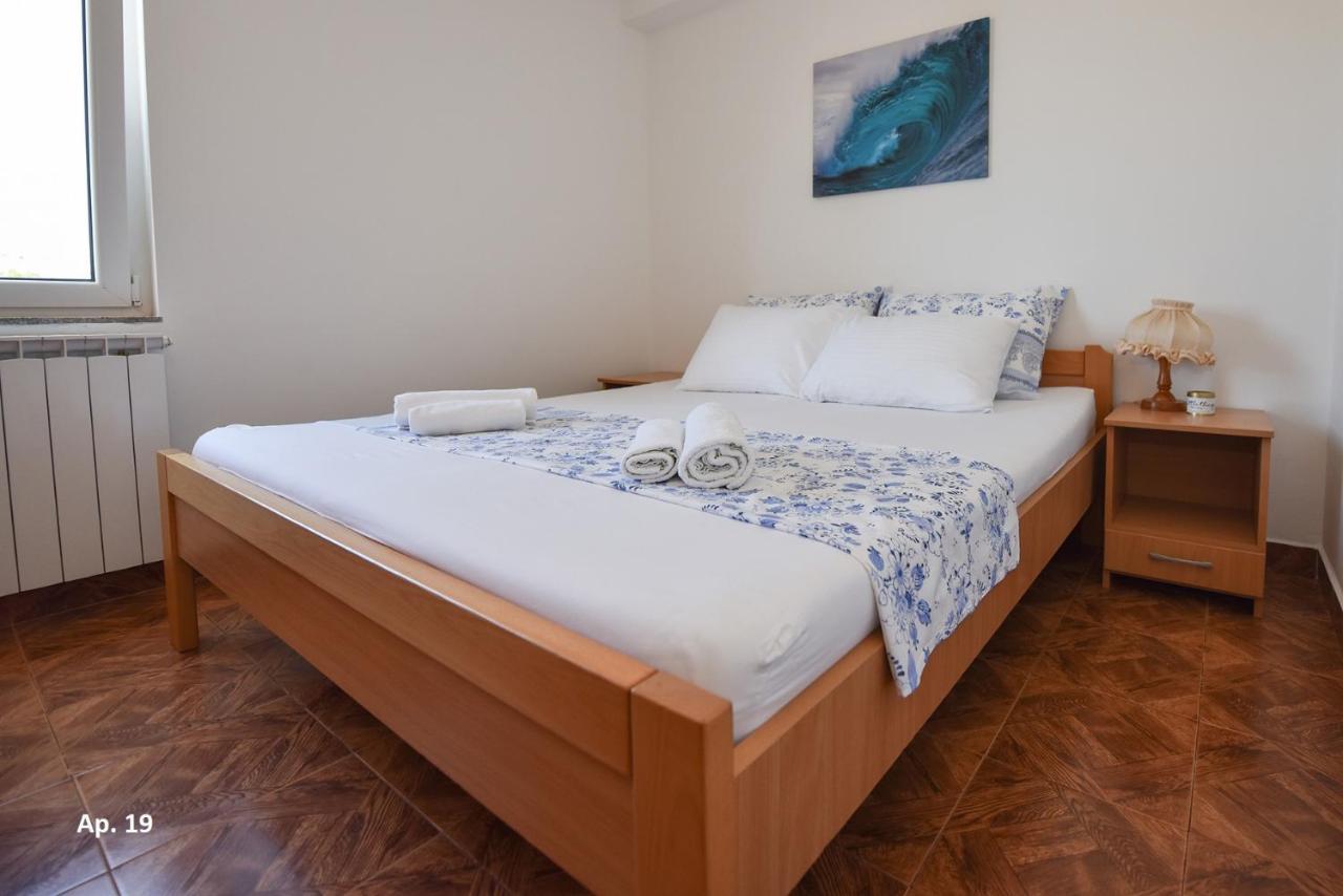 Apartments Bella Sky Новаля Екстер'єр фото