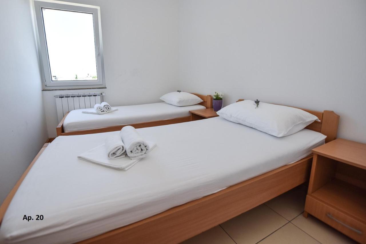 Apartments Bella Sky Новаля Екстер'єр фото