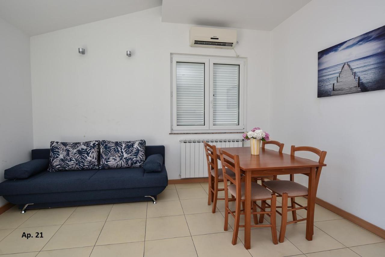 Apartments Bella Sky Новаля Екстер'єр фото